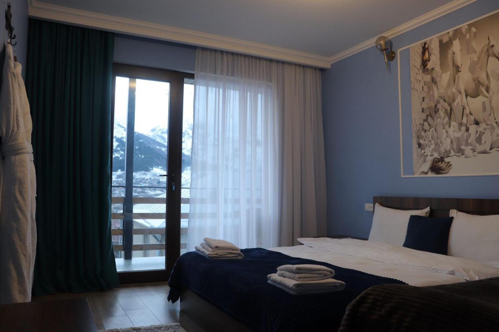 Guesthouse Relax In Kazbegi Екстериор снимка