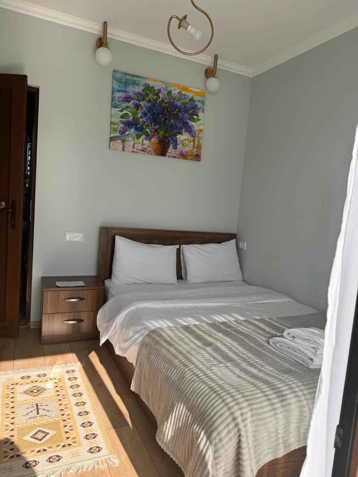 Guesthouse Relax In Kazbegi Екстериор снимка