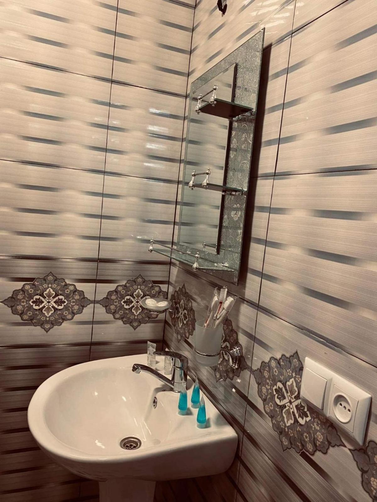 Guesthouse Relax In Kazbegi Екстериор снимка